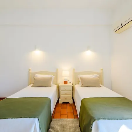 Margarida - Heatable Pool & Center Tatil Evi *