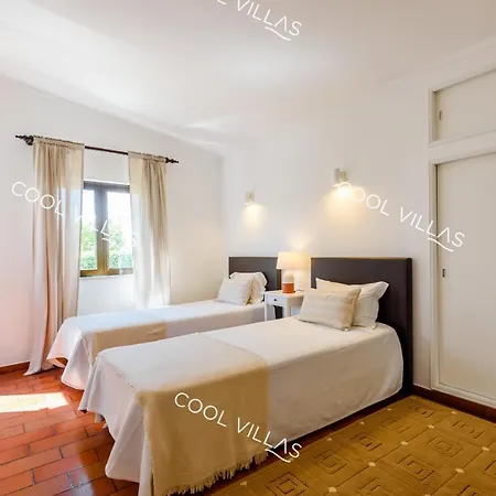 Prázdninový dům Margarida - Heatable Pool & Center *