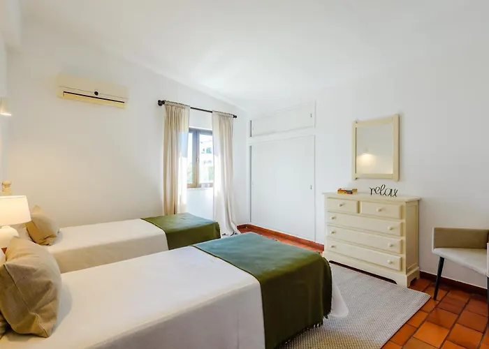 Margarida - Heatable Pool & Center בית נופש