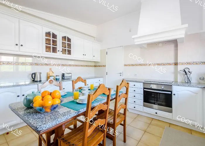 Margarida - Heatable Pool & Center בית נופש