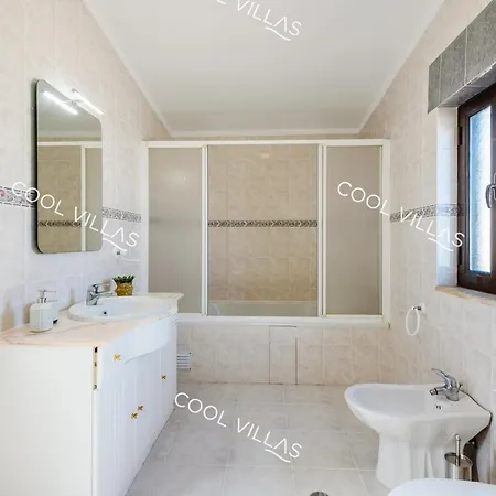 Margarida - Heatable Pool & Center Дом отдыха Албуфейра