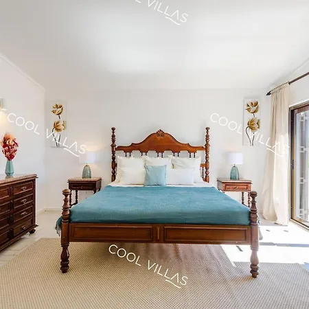 Дом отдыха Margarida - Heatable Pool & Center *